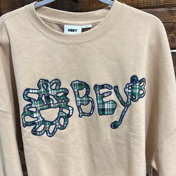 OBEY Oversized Sweatshirt - Picture 6 of 12